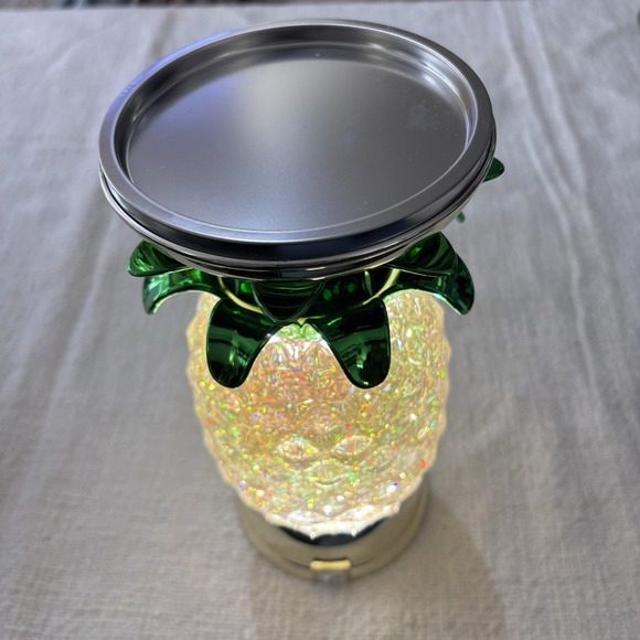 Bath & Body Works Light Up Pineapple Glitter Globe Candle Holder Works NEW - Picture 6 of 7